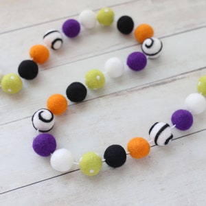 Halloween Decor - Halloween party decor - Halloween decorations - Felt ball garland - Wool ball garland - Spooky decor - Pom pom garland