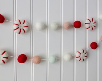 Christmas garland - Felt Christmas Garland - Felt ball garland  - Holiday garland - Pom pom garland - Pastel garland - Peppermint garland