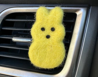 Car air freshener - Car clip - Essential oil car clip - Oil diffuser - Car diffuser - Peep felt diffuser -  Easter Peep decor - Car freshie