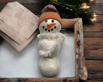 Wool dryer balls - Stocking stuffer - Gifts for mom - Snowman gifts - Dryer ball gift