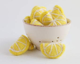 Felt lemon - Lemon - Felted lemonss - Lemon decor - Wool lemon - Felt fruit - Sensory toy - Toy fruit