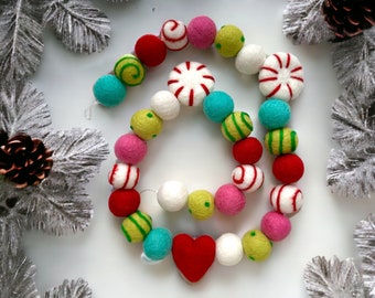 Guirlanda de Natal - Guirlanda de Natal de feltro - Guirlanda de bolas de feltro - Guirlanda de feriado - Guirlanda de pompons - Guirlanda de hortelã - Decoração Whoville