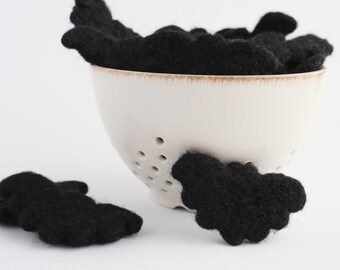 Felt bats - Felt Halloween decor - Black bat - Halloween vase filler - Bat decoration - Bat garland - Halloween Garland