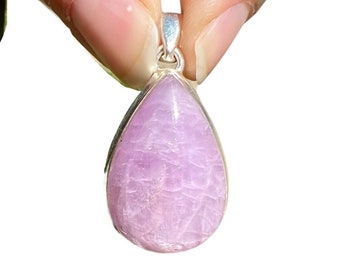 Pink Kunzite Pendant - kunzite crystal pendant - healing crystals and stones - kunzite pendant - kunzite jewelry - pink kunzite crystal 317