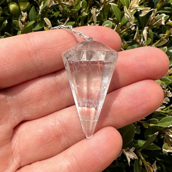 Clear Quartz Pendulum - Clear Quartz Crystal Dowsing Pendulum - Divination Pendulum Crystal for Reiki Healing - Healing Crystal Pendulum