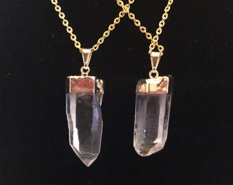 Quartz Necklace - Raw Quartz Point Necklace - Crystal Necklace - Clear Quartz Crystal Point - Quartz Pendant in Gold Colored Metal