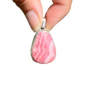 rhodochrosite pendant - rhodochrosite necklace - rhodochrosite jewelry - pink rhodochrosite - Sterling silver - rhodochrosite crystal 1677