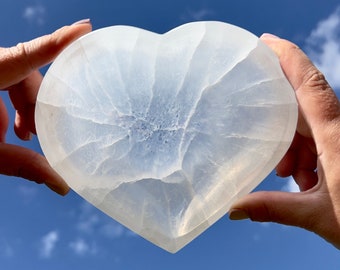 Heart Selenite Bowl - Selenite Crystals - Cleansing Bowl - Heart Shaped Crystal Bowl - White Selenite Heart Dish - Selenite Heart Bowl
