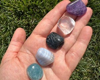 Anger & Stress Relief Gemstone Set - Calming and Soothing Crystals - Tumbled Tourmaline, Amethyst, Blue Lace Agate, Aquamarine, Quartz