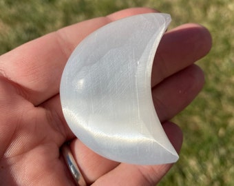 Selenite Crescent Moon Stone - 2&quot; & 4&quot; - Selenite Crystal Moon Decor - Carved Crystal Moon - Removes Negative Energy - White Moon Crystal