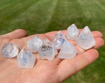 Raw Apophyllite Points (1g - 83g) - Apophyllite Point - Healing Crystals & Stones - Raw Apophyllite - Zeolite - Small Apophyllite Pyramid