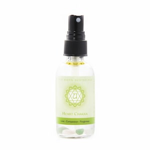 Heart Chakra Spray - Heart Chakra Crystal - Chakra Room Spray - Chakra Balancing - Chakra Crystal Spray - Aromatherapy Spray - Essential Oil