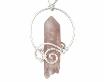 Ciondolo in quarzo di litio grezzo - Ciondolo avvolto in filo d'argento sterling - Collana in quarzo di litio fatta a mano - Quarzo di litio unico nel suo genere - 30