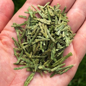 Cedar Cleansing Herb (0.5 oz) - Dried Herbs - Simmer Pot Cedar Herbs - Loose Cedar  - Cedar Incense - Natural Incense