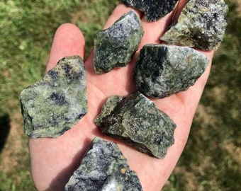 Raw Rough Healing Untreated Crystal for Home & Garden Decor. Natural Green Jade 135.25 Ct FR-178 Raw Rough Healing Untreated Crystal for Home & Garden Decor. Natural Green Jade 135.25 Ct FR-178