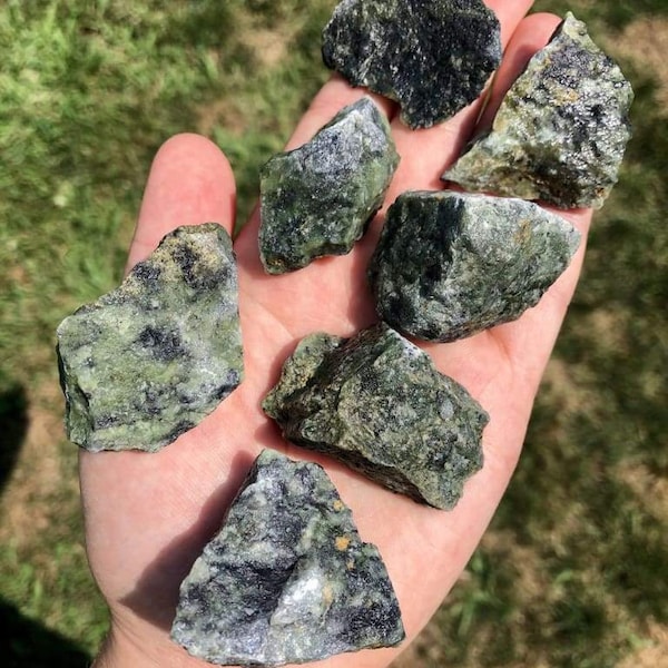 Raw Nephrite Jade Stone - Raw Stones - Healing Crystals & Stones - Nephrite Jade Crystal - Rough Green Gemstones - Raw Nephrite Jade