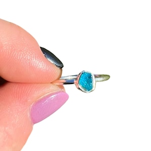 Raw Blue Apatite Ring - Sterling Silver - Sizes 4 to 10 (US) - Dainty Blue Apatite Stone Ring - Rough Blue Apatite Crystal Ring