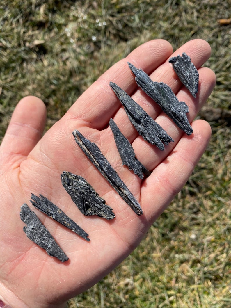 Black Kyanite Raw Black Kyanite Raw Kyanite Blades Black Kyanite Fans Rough Black Kyanite Broom Natural Black Kyanite Blades image 3