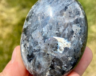 Larvikite Stone Palm Stone (~2"-2.5") - Polished Larvikite Oval Palm Stone - Tumbled Larvikite Crystal  - Flashy Black Labradorite Gemstone