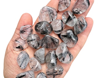 Piedra pulida de cuarzo turmalinado - Grado AA - Múltiples tamaños disponibles - Cristal de cuarzo turmalinado pulido - Inclusiones de cuarzo transparente