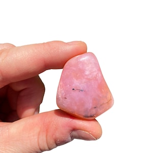 Pink Opal Tumbled Stone - Grade AA - Multiple Sizes Available - Polished Peruvian Opal Crystal - Tumbled Peruvian Pink Opal