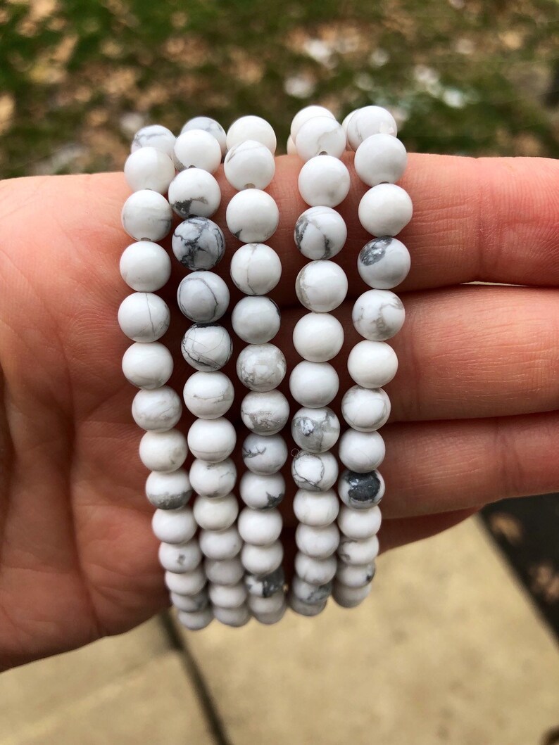 Bracelet En Howlite Blanche 6mm - Perles Rondes - Longueur Ajustable - Neuf Avec étiquettes