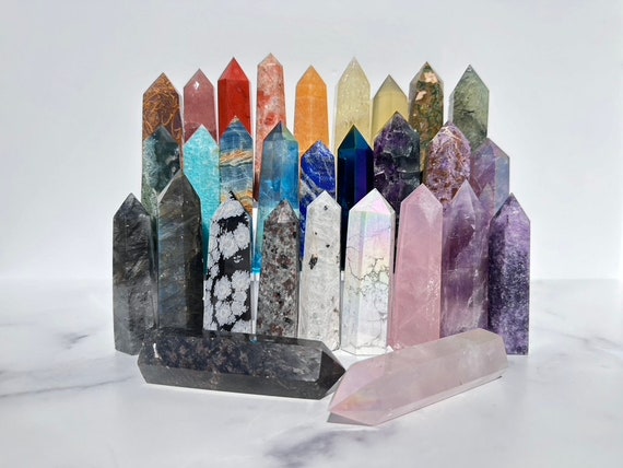 クリスタルポイント＆タワー（30種類以上のオプション！） - 研磨石