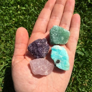 Calming Crystal Set - Soothing Crystals and Stones - Raw Crystals for Calming Energy - Worry Stones - Meditation Stones