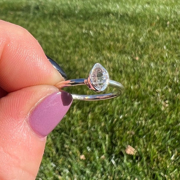 Herkimer Diamond Ring - Sterling Silver - Sizes 4 to 10 (US) - Dainty Raw Herkimer Diamond Stone Ring - Rough Herkimer Healing Crystal Ring