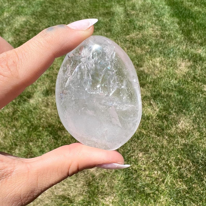 Clear Quartz Palm Stone - Clear Quartz Stone - Polished Clear Quartz Oval Palm Stone - Tumbled Clear Quartz Crystal - Crystal Quartz Palm image 5