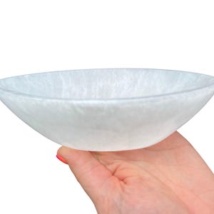 Selenitskål (markisformad) - Helande kristallrengöringsskål - Selenit laddningsfat - Offergåvaskål - Vit ädelstensskål - Unik bild 7