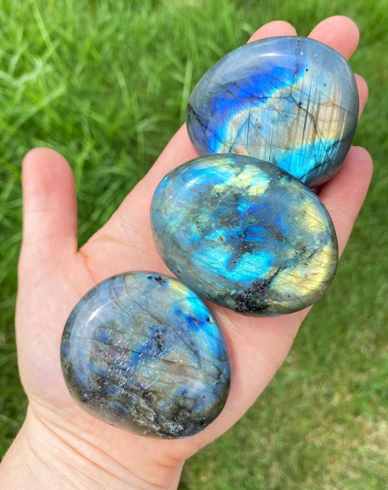 Labradorite Palm Stone Labradorite Stone Polished Labradorite Oval Palm Stone Tumbled Labradorite Crystal Blue Flash Labradorite image 4