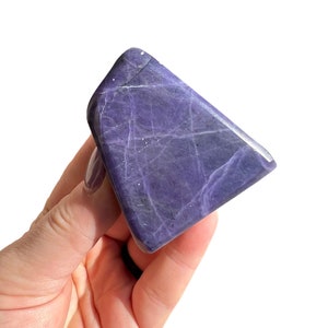 Gepolijste violette vlam opaal kristal vrije vorm (1"- 3,5") blauwe opaal - paarse opaal stenen sculptuur - Morado Opal Royale - violet opaal - 10% korting