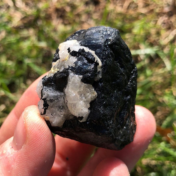 Raw Black Tourmaline Stone with Quartz Crystal Inclusions - B grade - Raw Tourmalinated Quartz - Raw Tourmalated Quartz - Natural Crystals