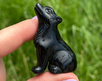 ポール・シェイラー作、徘徊するオオカミの陶器彫刻。 - Etsy 日本
