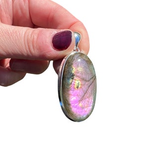 Purple labradorite pendant - purple labradorite necklace - Labradorite Jewelry - Crystal necklace - sterling silver - 1422