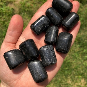 Coppernite Tumbled Stone - Multiple Sizes Available - Tumbled Indian Nuummite Crystal - Polished Coppernite Gemstone  - Copperlite Stone