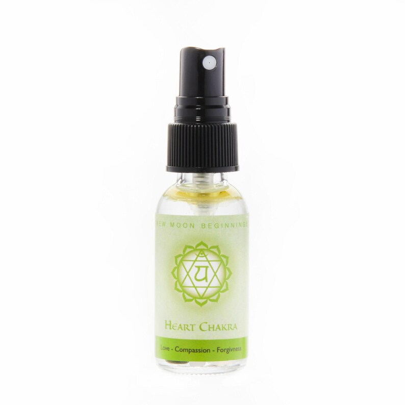 Heart Chakra Spray - Heart Chakra Crystal - Chakra Room Spray - Chakra ...
