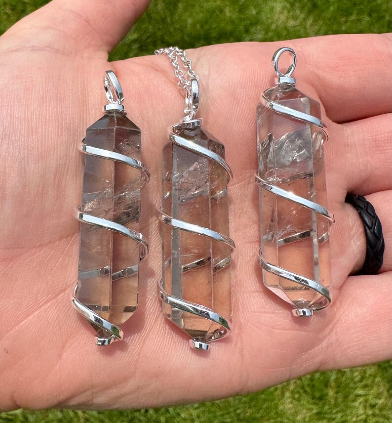 Pingente de Quartzo Fumê - Colar de Cristal com Cravação Espiral Prateada - Ponta de Cristal de Quartzo Fumê Polida - Colar de Quartzo Fumê imagem 8