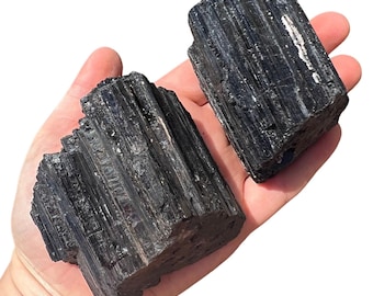 Surowy kryształ czarnego turmalinu (2,5-15 cm) Surowy kryształ czarnego turmalinu - Surowy kloc czarnego turmalinu - Kryształy i kamienie