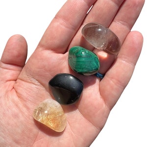 Scorpio Zodiac Crystal Set - Tumbled Scorpio Zodiac Crystals - Metaphysical Crystals - Astrology Gifts - Polished Scorpio Birthstone Set