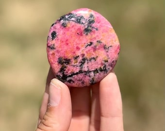 Rhodonite Palm Stone - Rhodonite Crystal - Polished Rhodonite Crystal Palm Stone - Rhodonite Oval Palmstone - Rhodonite Worry Stone