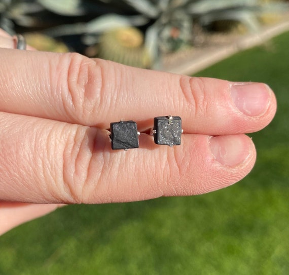 Shungite earrings studs clearance