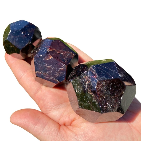 Garnet Stone (1.5" - 2.25") - Polished Garnet Stone - Faceted Garnet Crystal - Polished Garnet Crystal - Dodecahedron Red Garnet Gemstone