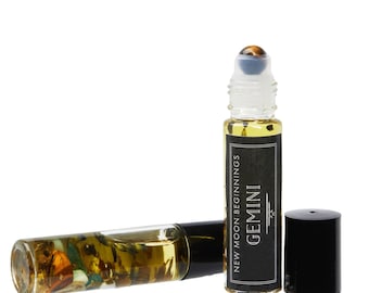 Gemini Zodiac Oil Roller - Tigers Eye Crystal Roller Bottle - Gemini Zodiac Perfume - Crystals & Herbs - Ritual Oil Roller - Astrology Gifts