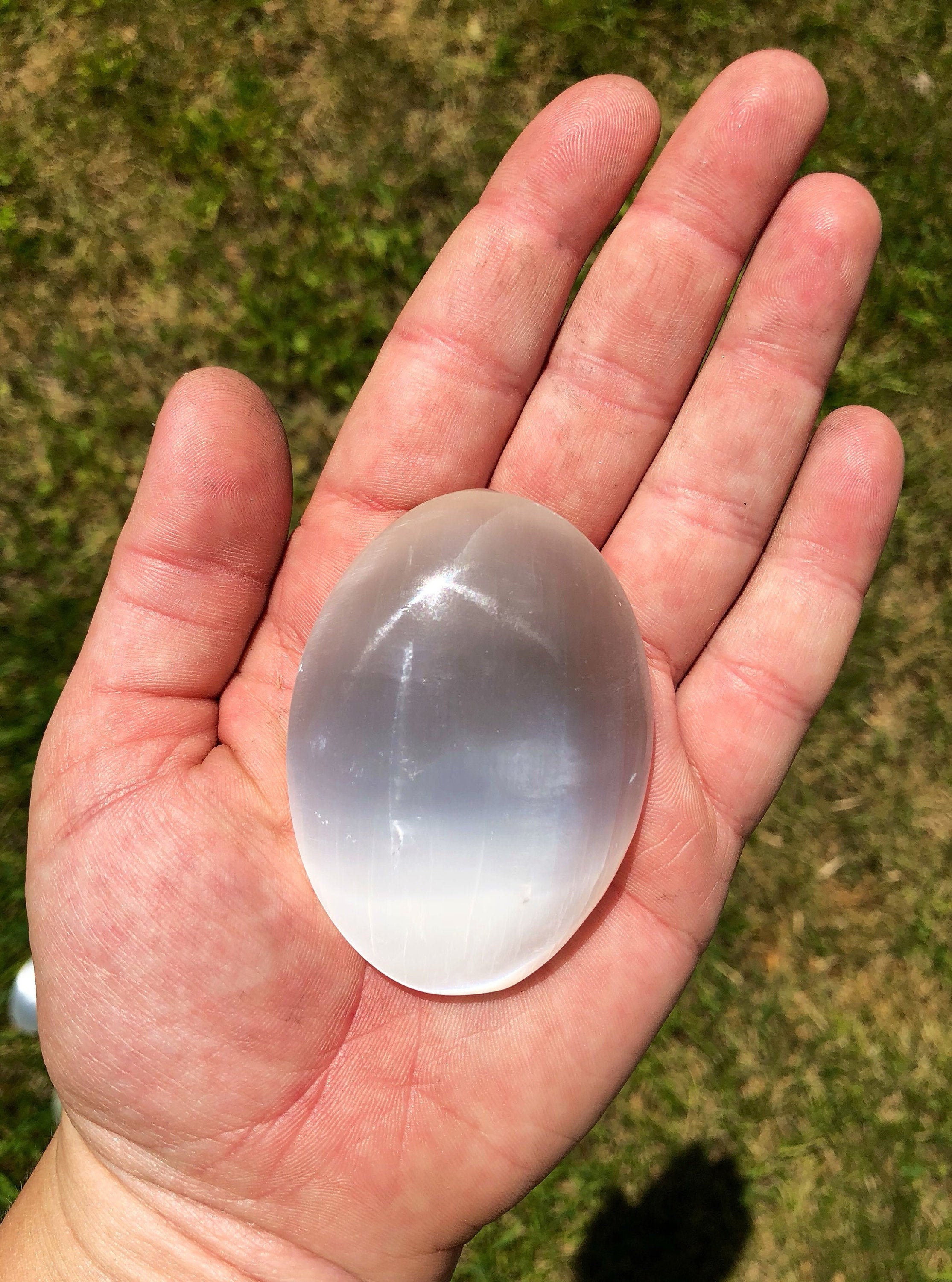 White Selenite Palm Stone Worry Stone, For Healings at ₹ 200/kg in White Selenite Palm Stone Worry Stone, For Healings at ₹ 200/kg in