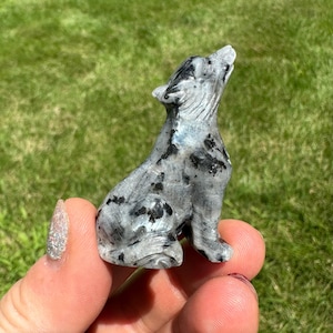 Larvikite Wolf Miniature Figurine - Hand Carved Crystal Wolf - Gray Wolf Sculpture - Small Howling Wolf - Larvikite Crystal Wolf - Wolf Gift