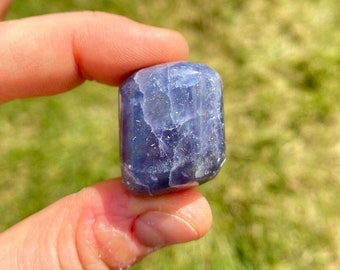 Piedra pulida de iolita - Cristal de iolita pulida - Varios tamaños disponibles - Piedra preciosa de iolita - Iolita pulida natural - Zafiro de agua