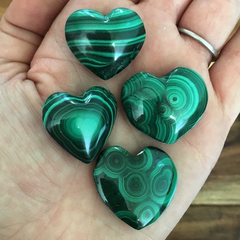 Malachite Heart - malachite stone - healing crystals and stones - heart chakra stones - heart chakra crystals - malachite - protection stone 