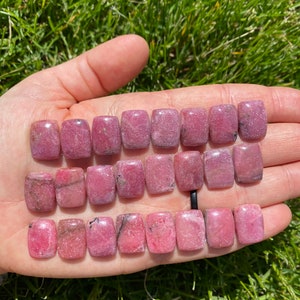 Cabujón de rodonita rectangular (1,49-1,88 cm) - Cabujón de rodonita pulida - Cabujón de cristal de rodonita pulida - Piedra rosa imagen 6